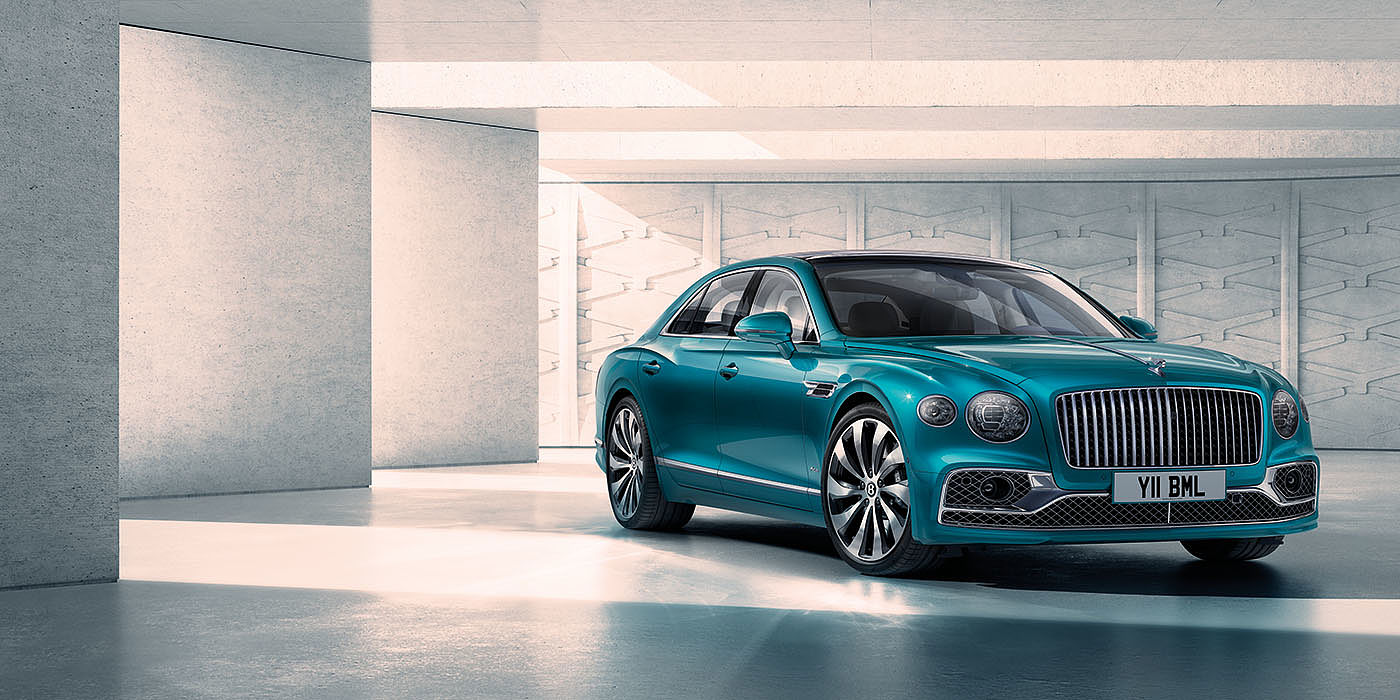 Bentley Flying Spur Azure Hybrid  Auto Bach Gruppe - Ihr Fahrzeug